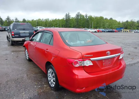 2013 Toyota Corolla Le z USA, uszkodzony, nr VIN 2T1BU4EE7DC944351